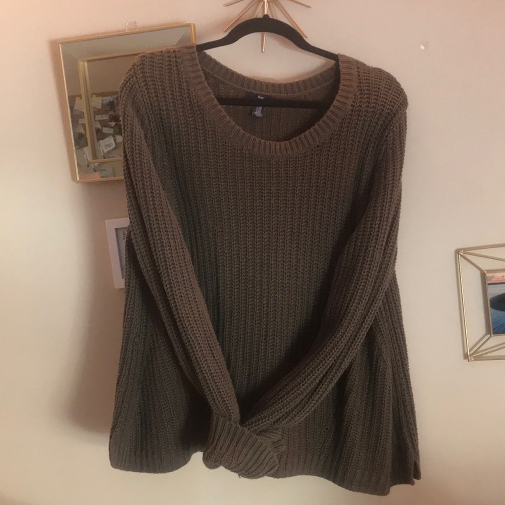 Crew neck sweater